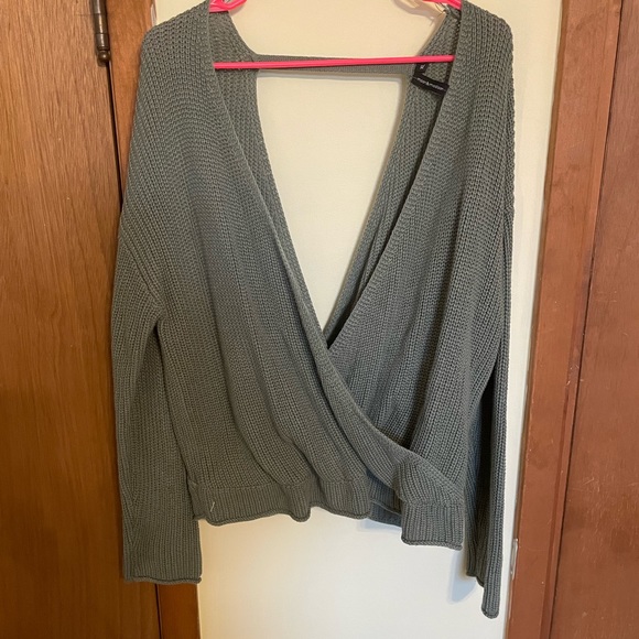 Sweater - Picture 2 of 2